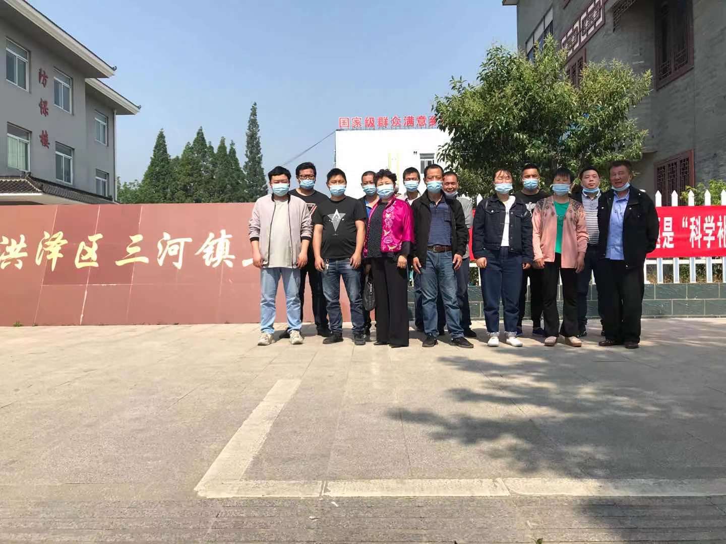 提供暖心接送專車！洪澤區(qū)三河鎮(zhèn)政府全力“護航”歐西員工疫苗接種